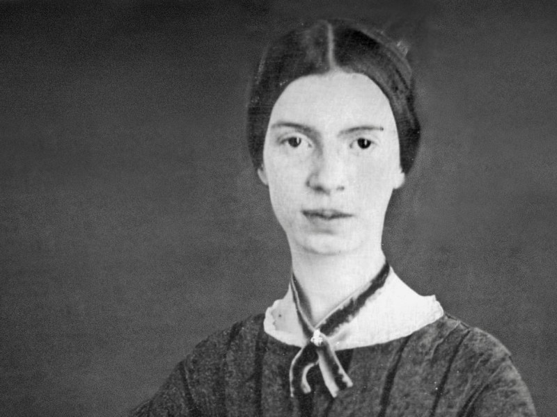 Tres poemas de Emily Dickinson sobre la divinidad