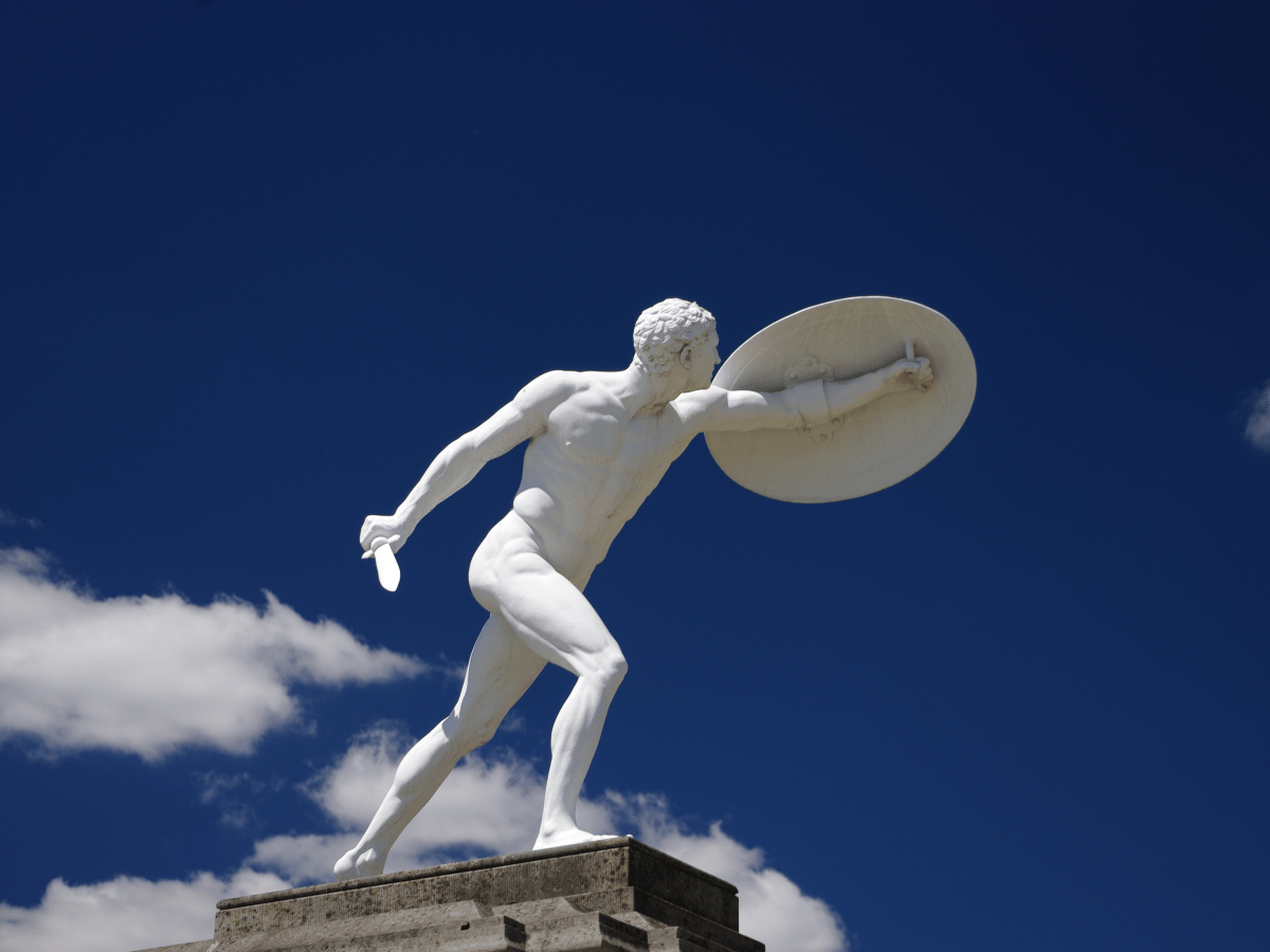 Representación poética y epifanía del mármol: «Gladiador Borghese» por Beatriz Saavedra Gastélum